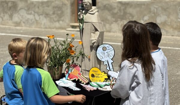Celebració del Dia del Pare Coll a l'escola FEDAC Guissona.